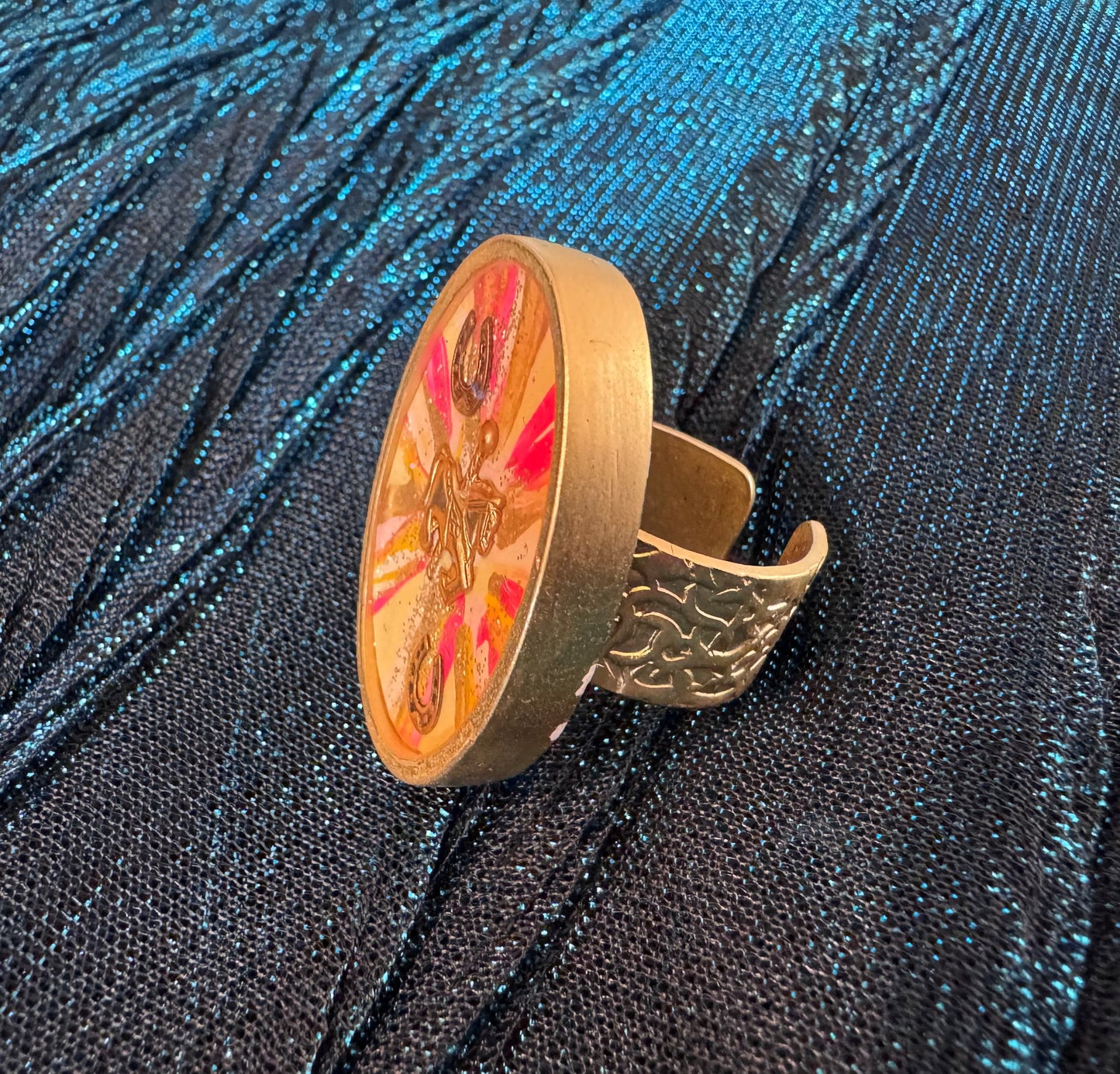 Carousel ring